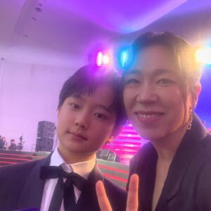 Jung Hyeon-jun Instagram - #정현준 APAN Star Awards

청소년 아역상 감사합니다~

그리고 새해 복 많이 받으세요~💞

@ryan_sion_lee 사진 감사해요~😍💞

#apanstarawards2023 #정현준 #청소년아역상 #염혜란 #이시온
 #새해복많이받으세요💕