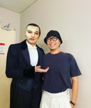 Jung Jae-hyung Instagram - 최고의 뮤지컬 공연!! #팬텀오브디오페라 #최고의연기 #최고의음악  너무 행복한 밤!!!! 으아!!!! #thephantomoftheopera photo by umjunghwa . (정화야 사진을…. )