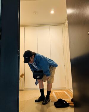 Jung Jae-hyung Instagram - 작업모드!!! 작업 녹음실 작업 집!!! #히어로는아닙니다만  #jtbc