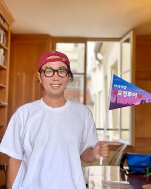 Jung Jae-hyung Instagram - Paris vlog #요정재형 #내일저녁 #francetourisme🇫🇷 #parisien  아 또 가고싶다