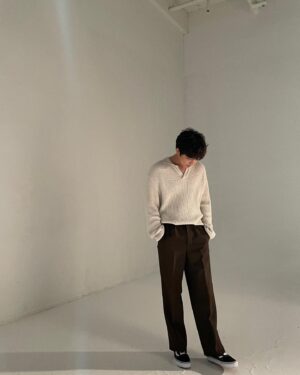 Jung Seung-hwan Instagram - 극사실주의📷