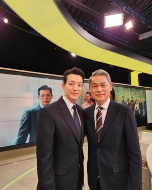 Jung Sung-il Instagram - #jtbc뉴스룸 #주영진의뉴스브리핑 #강지영아나운서 #주영진앵커 

멋지신 두분 덕분에 너무나 즐겁고 뜻 깊은 시간이었습니다~!!
감사합니다~^^

#Godblessyou
#Godmakesnomistakes