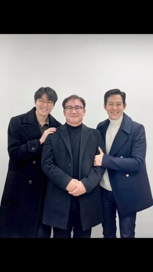 Jung Woo-sung Instagram - 🫡😊 두 감독님과 ‘서울의 봄’ GV