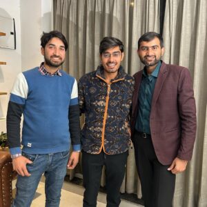 Junjaram Thory Instagram - Bhai-bhai ♥️ 
.
.
.
#crazyxyz #amityt #lalititexpert #junjaramthory #teamcrazy