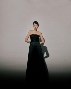 Juno Liu Instagram - 覆蓋一張牌結束這回合

Photographer @huangyaohsien 
Makeup/hair @dressingroombystar 
Stylist @theheychu 
Retoucher @theheychu