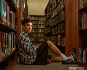 Justice Smith Instagram - 🔆 i’m on the cover of @teenvogue 🔆

big s/o to @emmanmontalvan for taking these amazing photos and an even bigger s/o to @teenvogue for having me on their MAY COVER !! 

🔆take a look in my story to see the cover and the article🔆

⚜️additional shoutouts⚜️
writer: @mathewkrodriguez 
stylist: @coreytstokes
groomer: @kikihaircutter
production: @goldieproductionsla 
video editor: @melbduran
art director: @emilyzirimis
fashion director: @tahairy
visual editor: @anameizing