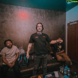 Justin Hires Instagram - Fun times, funny stories and great energy in the green room at @standuplive for @kingbach show last night in Phoenix!

S/O to @chrisdelia for killing it last night and to @blkheartsam for these 🔥photos! Destroy at your show tonight at @celebritytheatre !!

#justinhires #kingbach #chrisdelia #phoenix