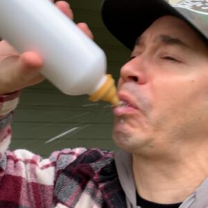 Justin Long Instagram - Mmmm MMM! #Barbarian goes down smooooth, like mother’s milk! If this post disgusts you, shame on you for judging when a child should or shouldn’t stop breastfeeding - 8 months? A year? 2 years?? 44?? Point is… it’s not for you to say 😡
If this post disgusts AND confuses you - watch #Barbarian on @hbomax or buy/rent on @appletv or @amazonprime but not with your child… or your mother (if she scares easily like mine does 😬👍)