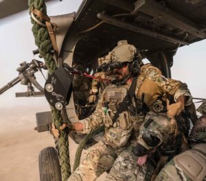 Justin Melnick Instagram - @pepperthedutchy crushes every obstacle that she encounters…. Be like Pepper…. Let nothing especially fear ever stand in your way of complete success…. Have a great weekend…. 📷 @clandestine_media #workingdog #dogsofinstagram #cutepuppy #rufflife #uh60 #blackhawk #fastrope