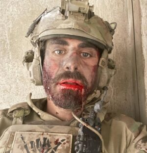 Justin Melnick Instagram - Shit doesn’t always go as planned…. Sunday night things change…. But the the place to watch hasn’t…. @paramountplus let’s go… amazing episode directed by @imdboreanaz 🇺🇸bravo brings it full force… let’s go.. #sealteam #devgru #navyseal #cbstv #tvshows #aor1 #multicam