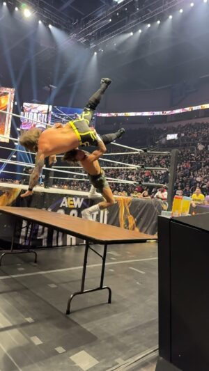 Justin Roberts Instagram - @730hook @chrisjerichofozzy @ table #AEWDynasty