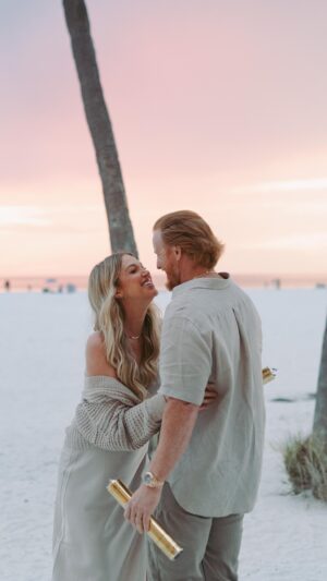 Justin Turner Instagram - Baby Turner is a .. 🤍

#genderreveal