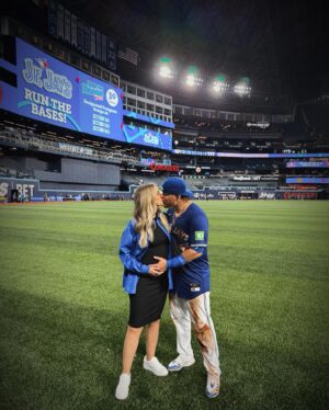 Justin Turner Instagram - Jr Jay on the way!!! 💙🩷
