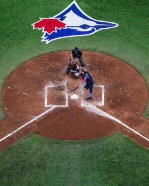 Justin Turner Instagram - “I couldn’t be happier to get my 1500th hit right here in Toronto” - Justin Turner ❤️🇨🇦 #TOTHECORE