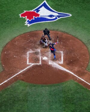 Justin Turner Instagram - “I couldn’t be happier to get my 1500th hit right here in Toronto” - Justin Turner ❤️🇨🇦 #TOTHECORE