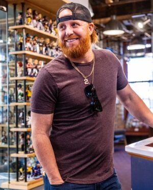 Justin Turner Instagram - Did You Know? Milwaukee is home to the National Bobblehead Hall of Fame and Museum - the largest bobblehead collection in the world with over 10,000! We explored the HOF with JT and found some friends along the way 😁