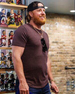 Justin Turner Instagram - Did You Know? Milwaukee is home to the National Bobblehead Hall of Fame and Museum - the largest bobblehead collection in the world with over 10,000! We explored the HOF with JT and found some friends along the way 😁