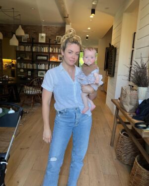 Justin Willman Instagram - Happy Mother’s Day to the mother of our dragons. ❤️@jilliansipkins