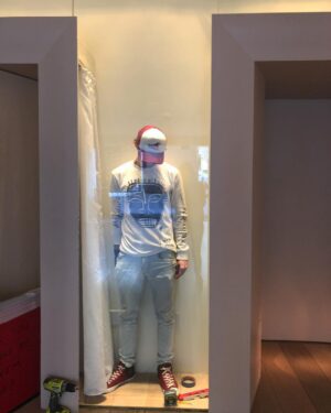 Justine Wachsberger Instagram - Some pieces are still available at the Mondrian Hotel 😋 #SmileyArtShow