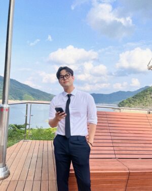 KANTO Instagram - 쿠팡에서 산 만삼천원 안경으로 완성🤓