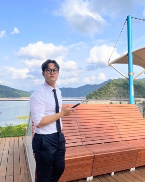 KANTO Instagram - 쿠팡에서 산 만삼천원 안경으로 완성🤓