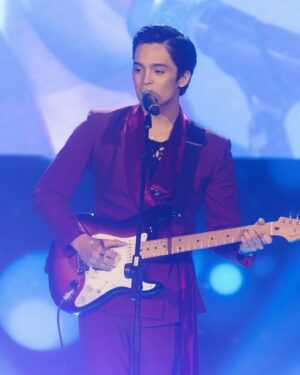 KD Estrada Instagram - and i love what i'm feeling 🎸🎶🤍

suiting by: @francislibiran8 
hmua by: @aimeegrey , @chinomaniquiz , @remcy_makeup 
shot by: @metrophotoforbrands 

#AddToHeartKDLexConcert 🤍