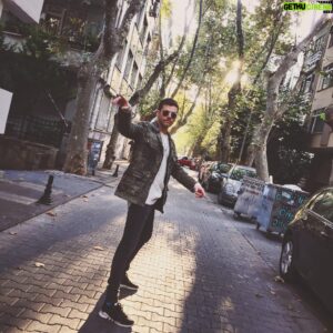 Kaan Turgut Instagram - Her sonbahar aynı müzik.. Duydunuz mu?🍂