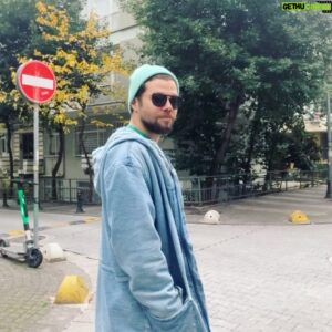 Kaan Turgut Instagram - Durmadan akşam durmadan sabah durmadan🌚

İyi yıllar herkese🙌🏼