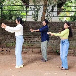 Kaarthik Shankar Instagram - Chumma🤪

#orakannale
#tamil
#tamilactress #tamildance
Dance Master @__aneeta__b
@manaswini.k.ram @__aneeta__b