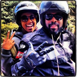 Kadeem Hardison Instagram - Happy Father’s Day to all those who are doing the work, whether thats the villages of grandmamas, aunties & neighbors filling in for those who cant or the single moms pulling double duty.

fatherhood is the best job, the toughest job and the only real job that matters. there’s no training and no practice. you’re pretty much thrown into the deep end of the pool together. mistakes will be made, lessons will be learned (and ignored😊) but if you just keep trying you’ll be alright. 
my kid posted these pics of us today. #BestSequenceEver 
it took me 40 minutes to do her hair that day..only to have to pull her shirt over her head when i was done. i wish i had a pic of the face she made when she realized i did the hair b4 putting the shirt on.😂😂 we kept trying & we’re doin alright. 🖤 i love u, @sopha.doll 🖤