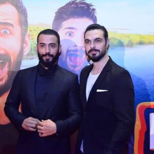 Kadir Polatçı Instagram - Heyecanla beklediğimiz filmimizin galasını yaptık 29 Kasım’da tüm sinemalarda  olacak filmimizin bu özel gösterim gecesinde yanımızda olan ve heyecanımızı bizimle paylaşan herkese teşekkür ederim iyiki varsınız. Ve bu özel günde beni hazırlayan @hatemoglu1924 e teşekkürederim🙏🏻 #hatemoglu1924 #sonbaharstilim
