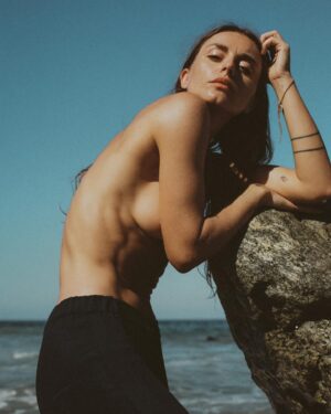 Kaelen Ohm Instagram - 🧿 for @raquelallegra
.
.
.
.
.
Photo @_shawnhanna_.