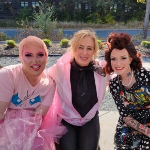 Kahlen Rondot Instagram - Got to judge a dog hallowee fashion show today @malcolmyardsmarket not a bad way to spend a Sunday summer day. And thank you to my adorable jigglypuff friend @sissy.tops for doing my lucy wig. So perfect. I wish everyday could be full of puppies, fashion, and ice cream. Thank you to my work @bebe.zito for always having such fun and creative ways to have fun.
