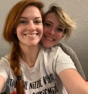 Kahlen Rondot Instagram - Can't tell we are sisters can you? Don't know how I missed this picture.