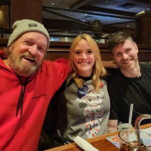 Kahlen Rondot Instagram - Had such a great birthday trip with family and meeting new family! 💕  my heart is full. Missed my dad and so happy @_champfit drove me to fulfill a birthday wish.