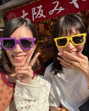 Kaho Seto Instagram - 小山梨奈さんと大阪いってきました。
MATERIAL TANIMACHIさんにお邪魔しました。
永岡俊幸監督作品のクレマチスの窓辺、オーロラ・グローリー、つめたいあかりが6/1.6/2と上映です。
お越しくださったみなさま、お越しくださるみなさま、ありがとうございます🙇
大阪サングラスお揃いで買った、ありがとうりなぴ。