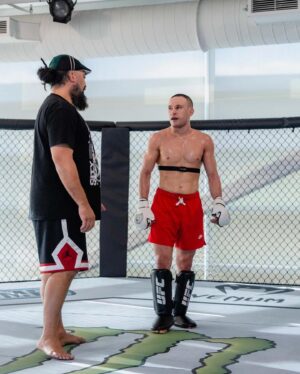 Kai Kara-France Instagram - 4 days til go time! 👊🏻