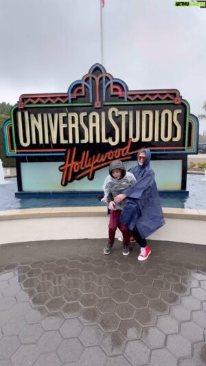 Kaido Lee Roberts Instagram - 🌨️Rain, Freezing Temperatures, Ponchos, hoodies and all our Dhar Mann Fans are loyal and amazing! 
.
@kaidoleeroberts @unistudios @dhar.mann @dharmannstudios #dharmannfam #dharmannactors #mikeyandjayden #dharmann #youtubers