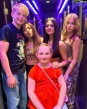 Kaido Lee Roberts Instagram - Hangin’ with THE 101 GIRLS. Congrats girls on your new project, it’s gonna blow up!!! Thanks for the invite to the studio! @the101girlsofficial @abryelle.wilson @itsanicarose @alexandrabull__ @drewlanester @ciera_marie_roberts @nataliekopyan @mason.mcnulty @ramonjoserodriguez @elleviv_ @addisongibbs08 @trvpst4r.l @stevewalker247  #recordingstudio #recording #the101girls #newsong #recordingmusic #girlgroup #friends #kaido #mikey