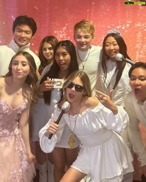 Kaido Lee Roberts Instagram - Happy Sweet Sixteenth Birthday Ayiah Soufi! Thank you for letting my sister and I be a part of your party! @ayiahsoufi @ciera_marie_roberts @anyakay7 @dominiqueilie #sweetsixteen #birthday #birthdaygirl #kaido #mischeifmikey @tatumkensington