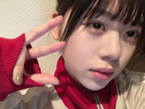 Kairi Yagi Instagram - 3枚目以降のは、年始実家に帰った時にパパとメダカ水槽のレイアウトなどして遊びました、トカゲとも遊びました可愛いいいいね