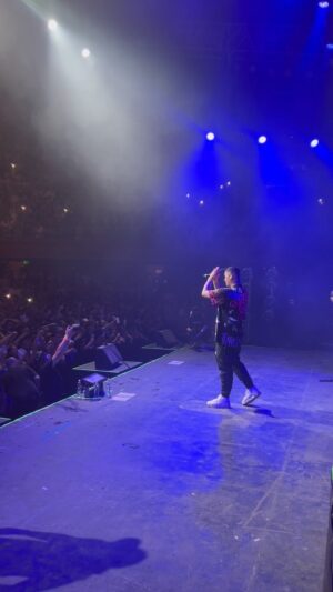 Kaiser Instagram - Gracias @trueno por la invitación a tu concierto reventamos el teatro caupolican con un tremendo show de freestyle es un honor para mi tener tu confianza amigo seguimos haciendo historia 🇨🇱❤️🇦🇷