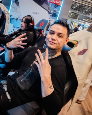 Kaiser Instagram - Lanzamiento de @omenbyhp en @falabella_cl 🇨🇱
📸 @hirosenp @hiro_maker 💯