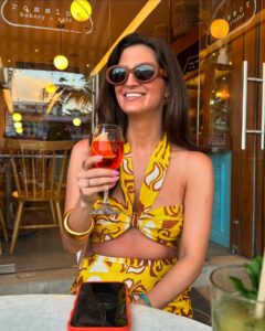 Actress Kaitlan Collins HD Instagram Photos and Wallpapers June 2024