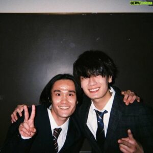 Kaito Hori Instagram - ドラマ「佐原先生と土岐くん」ありがとうございました。

なんて言うんだろう、本当に楽しかったなあ。
この作品に携われて、猫戸湊に出会えて、演じられて
なにより素敵な仲間と出逢えました。
こんなに仲の良いチームは、なかなかない気がするよ。そんな気がする。インスタライブも毎週楽しかった🐈

佐原先生と土岐くん、匠くんと、倫ちゃんをはじめ
キャストのみんな、スタッフのみんな、応援してくださる皆様。
みんな大好きです。本当に幸せでした！！！

最終回、ご覧いただけましたか？
まだの方は、TVerでもご覧いただけますので
是非！みてみてね！！絶対ね！！！
感想教えてね〜🐈

ありがとなあ！！！！！

#佐原先生と土岐くん 
#さはとき 
#堀海登