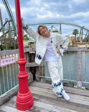 Kaito Sakurai Instagram - 先日のブランチ衣装👕

【トレンド部衣装】
jacket、pants:@aiver_official
　　　　　　　@sian.pr

t-shirt:@lucky_n_lure