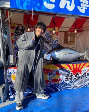 Kaito Sakurai Instagram - 本日のブランチ衣装👕

【スタジオ、中継ロケ】

coat:@nephologistbyyh

jacket、cardigan:@discovered_official

shirt:@lufon_official
  @sian.pr

pants:@thejeanpierre_official

shoes:@uggjapan

【ごはん倶楽部】

coat、tops:@nephologistbyyh

pants:@discovered_official

shoes:@aiver_official
  @sian.pr