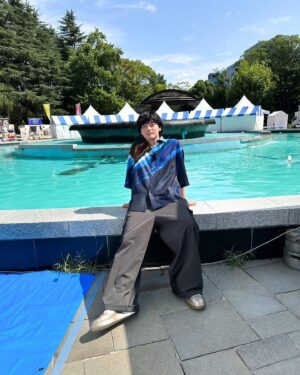 Kaito Sakurai Instagram - ブランチ衣装👕

【スタジオ】
　
pants:@remer_official
　　　@sian.pr

shoes:@rfrfabianoricci
　　　

【ごはん倶楽部】

t shirts:@etbaas2020

pants:@casperjohn_gallery
　　　@sian.pr

shoes:@uggjapan