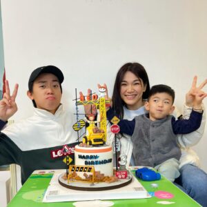 Kaki Sham Instagram - 呢個古惑臻3歲生日快樂🎂爸爸媽媽最希望你可以繼續開心快樂健康成長❤️