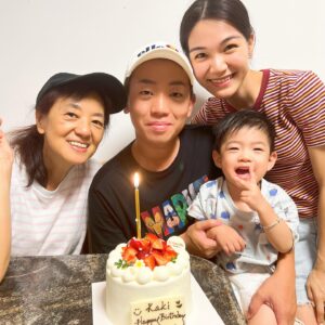 Kaki Sham Instagram - 感恩❤️希望大家都身體健康、幸福快樂